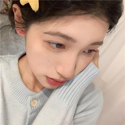 触不到的爱恋